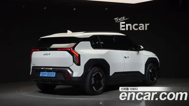 Kia EV3 — Фото автомобиля 2