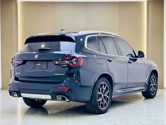 BMW X3 — Фото автомобиля 3