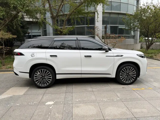 Chery Tiggo 9 — Фото автомобиля 13