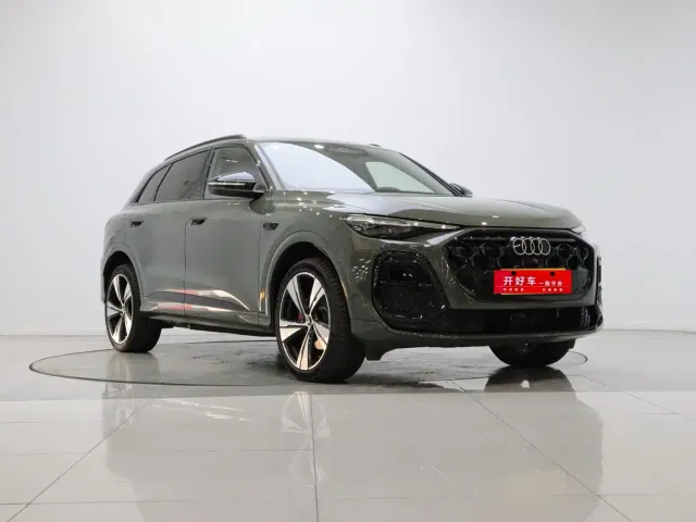 Audi Q5L — Фото автомобиля 3