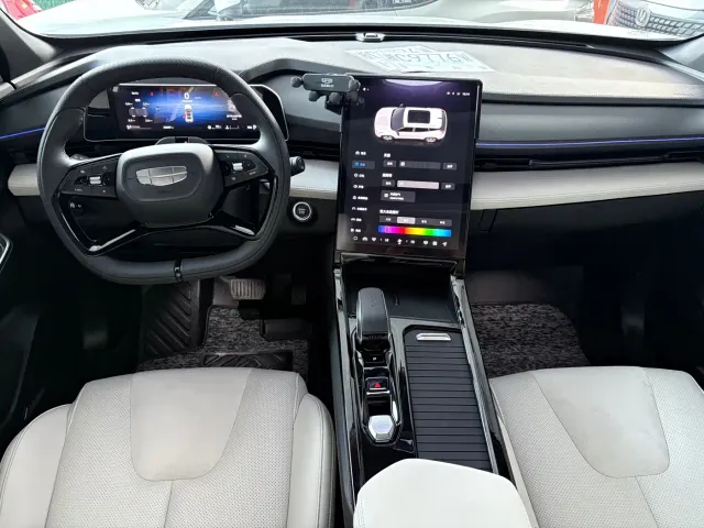 Geely Boyue — Фото автомобиля 6