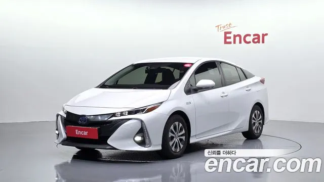 Фотография автомобиля — Toyota Prius