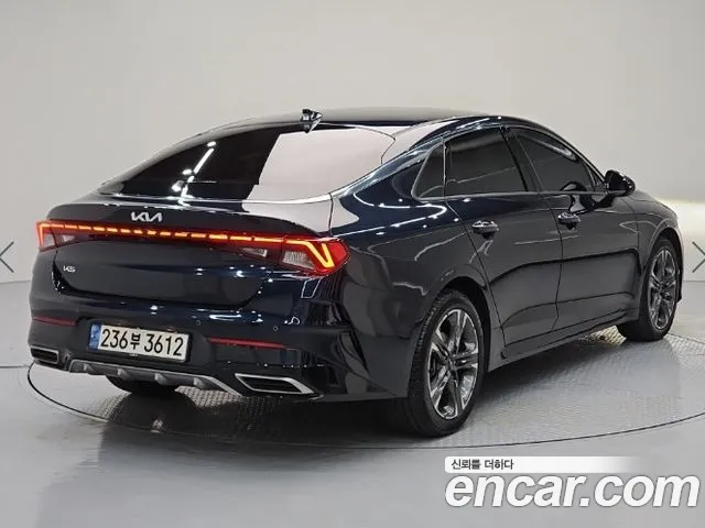 Kia K5 — Фото автомобиля 5