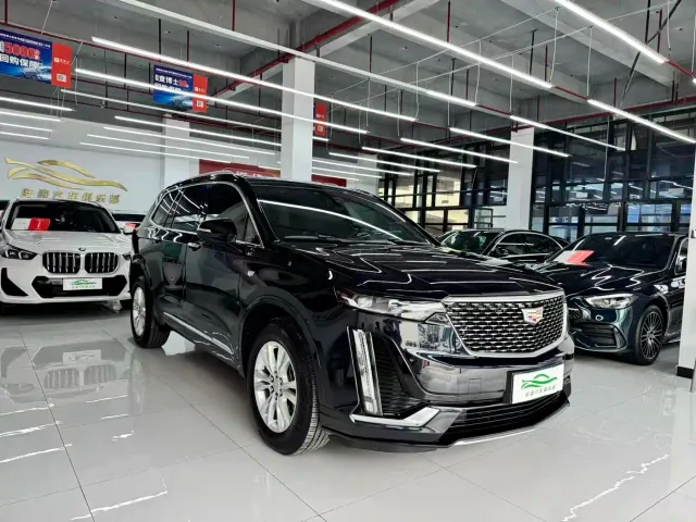 Cadillac XT6 — Фото автомобиля 3