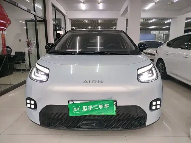 GAC Aion UT — Фото автомобиля 2