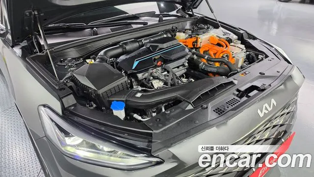 Kia K8 Hybrid — Фото автомобиля 9