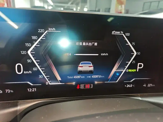 BMW i3 — Фото автомобиля 11