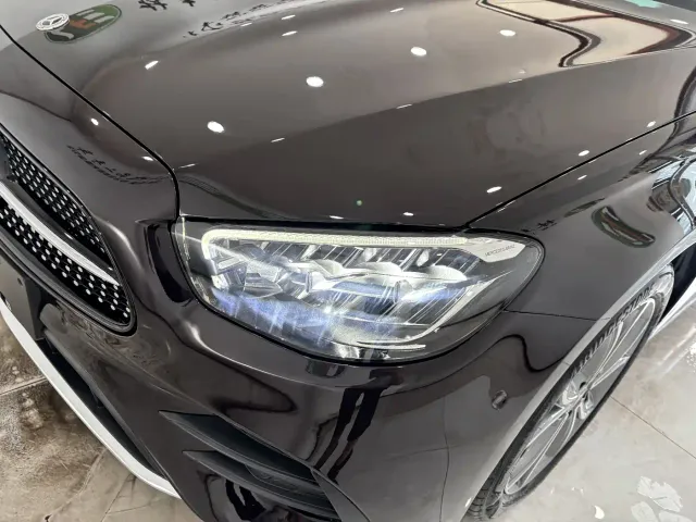 Mercedes-Benz E-Class — Фото автомобиля 8
