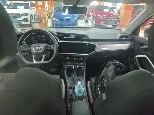 Audi Q3 — Фото автомобиля 5
