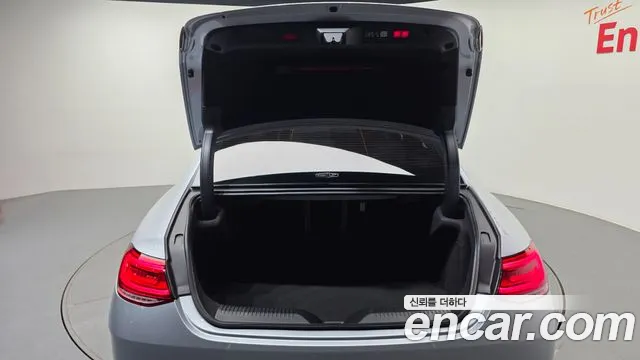Mercedes-Benz CLS-Class — Фото автомобиля 15