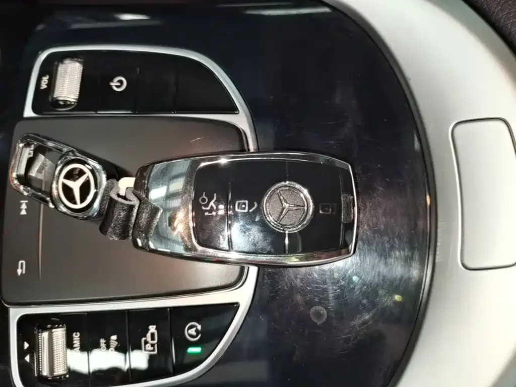 Mercedes-Benz Mercedes-Benz C-Class 2021 C 260 Starry Exclusive Edition — Фото автомобиля 8