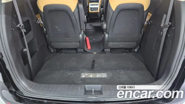 Kia Carnival 4th Gen — Фото автомобиля 22