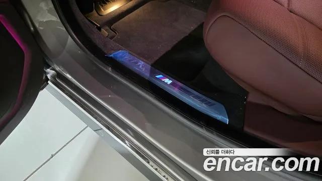 BMW 7 Series G70 — Фото автомобиля 10