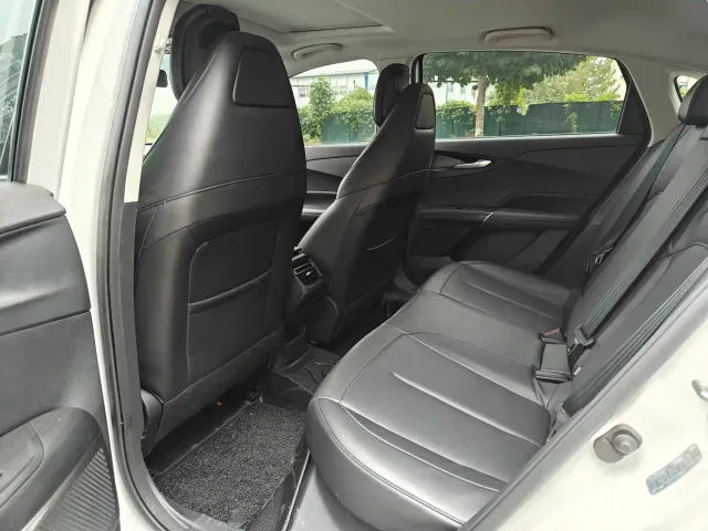 Changan Eado — Фото автомобиля 7