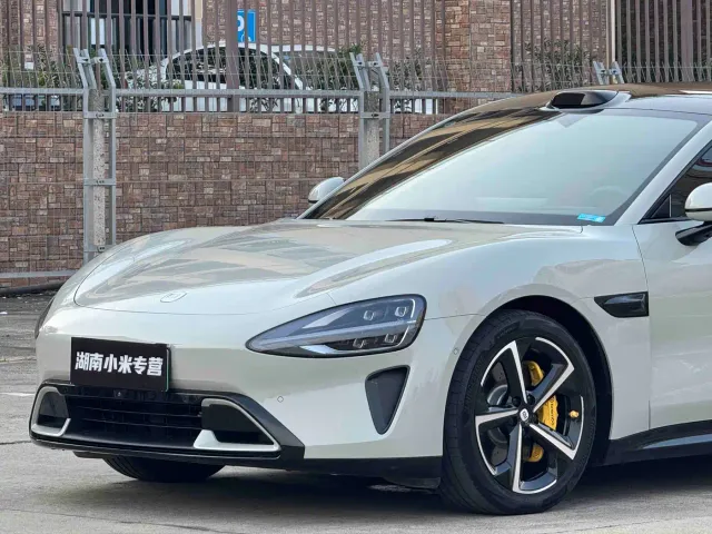 Xiaomi SU7 — Фото автомобиля 4