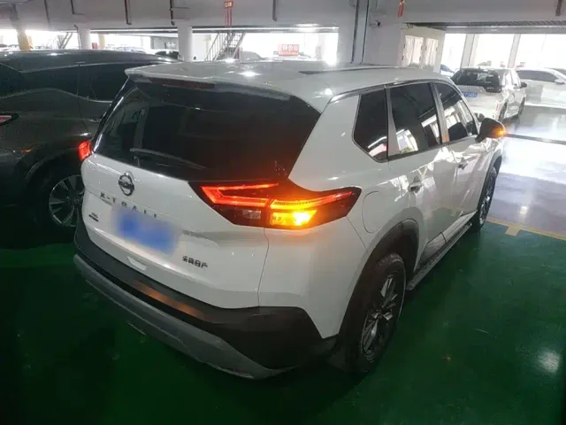 Nissan X-Trail — Фото автомобиля 22