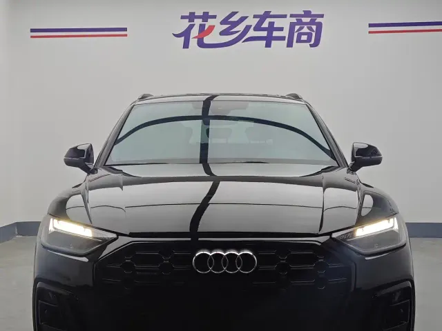 Audi Q5L — Фото автомобиля 3