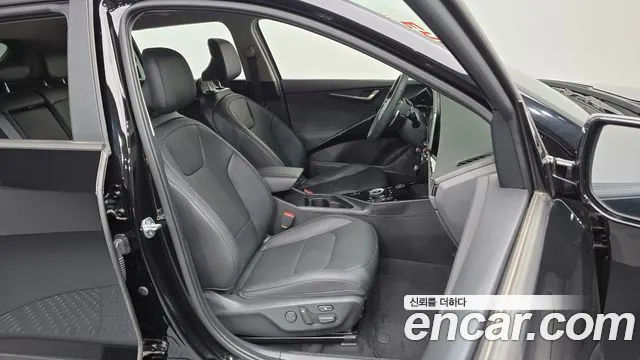 Kia Niro All Niro EV Air — Фото автомобиля 26