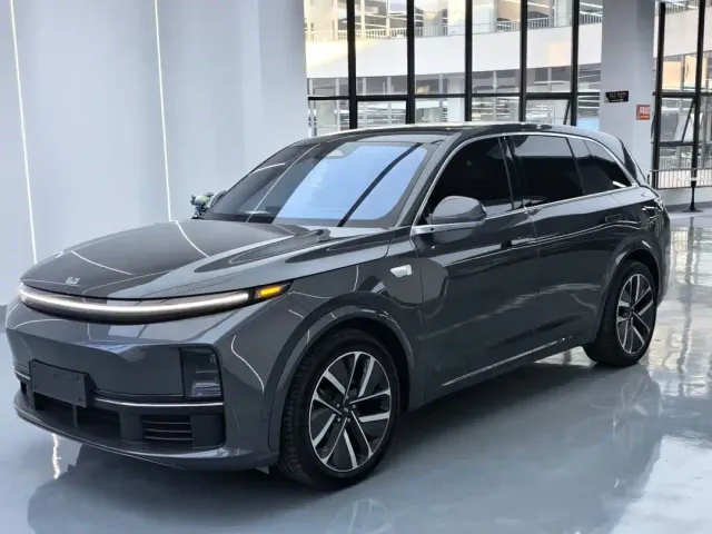 Фотография автомобиля — Li Auto L7