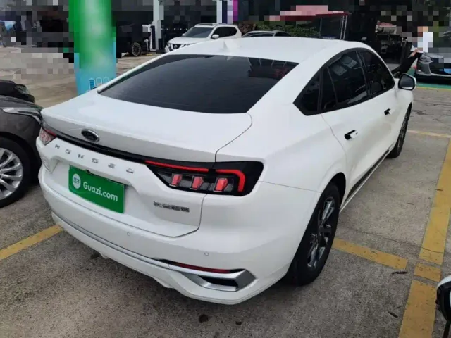 Ford Mondeo — Фото автомобиля 6