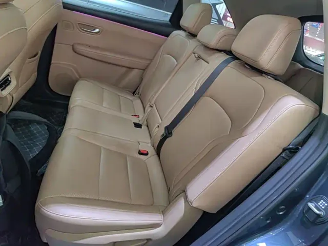 Landian E5 PLUS — Фото автомобиля 16