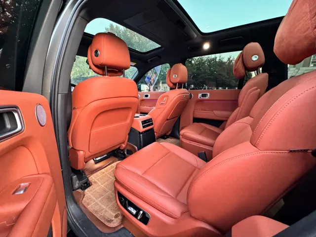 Li Auto L9 — Фото автомобиля 5