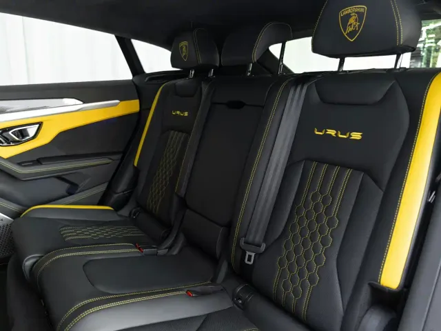 Lamborghini Urus — Фото автомобиля 11