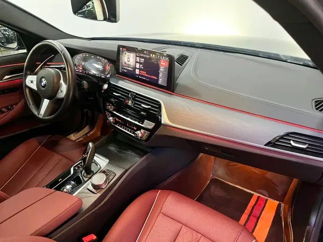 BMW 5 Series — Фото автомобиля 7