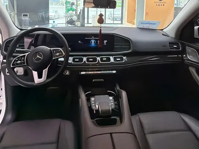 Mercedes-Benz GLE-Class — Фото автомобиля 10