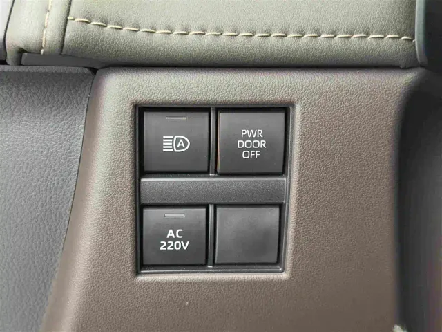 Toyota Vellfire — Фото автомобиля 19