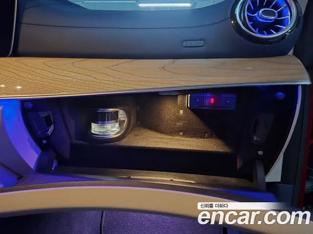 Mercedes-Benz E-Class — Фото автомобиля 17