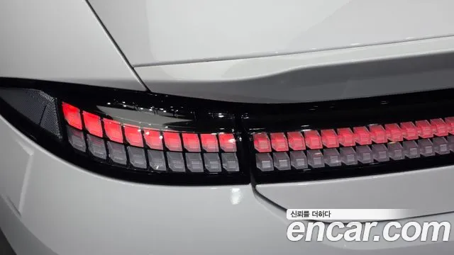 Hyundai Ioniq 6 — Фото автомобиля 8
