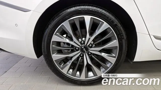 Kia K8 2.5 Бензин 2WD — Фото автомобиля 5