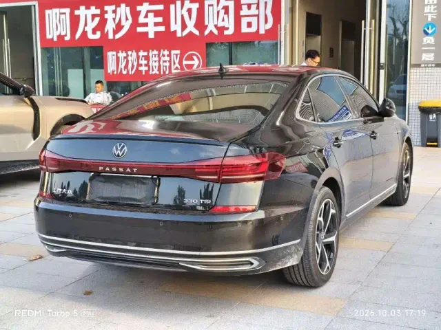 Volkswagen Passat — Фото автомобиля 9