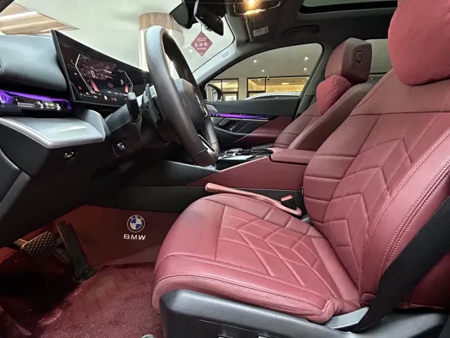 BMW 5 Series — Фото автомобиля 15