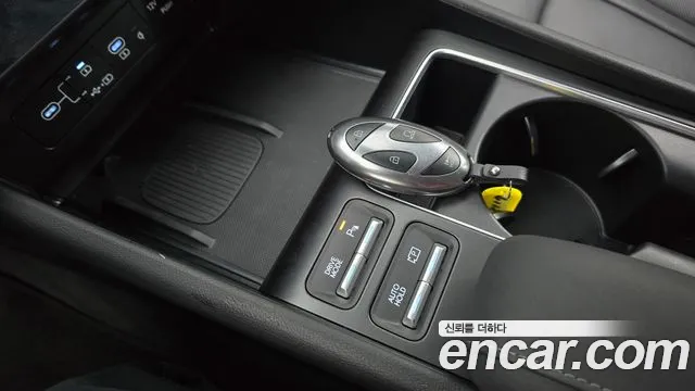 Hyundai Sonata — Фото автомобиля 18