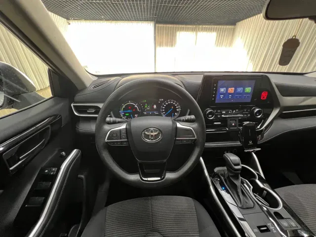 Toyota Highlander — Фото автомобиля 13