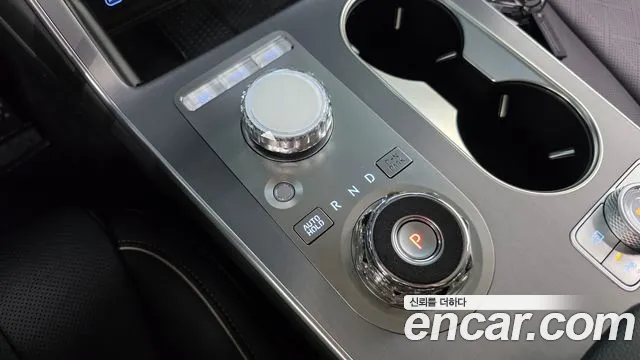 Genesis GV80 — Фото автомобиля 12