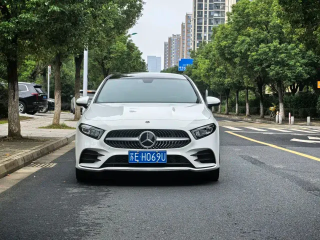 Mercedes-Benz A-Class — Фото автомобиля 2