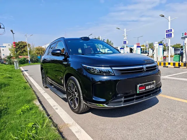 Aito M7 — Фото автомобиля 14