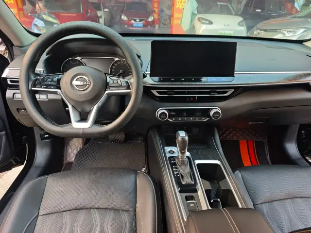 Nissan Teana — Фото автомобиля 13