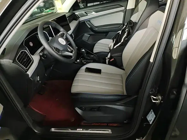 Volkswagen Tayron GTE Plug-in Hybrid — Фото автомобиля 14