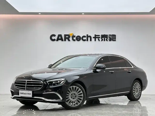 Фотография автомобиля — Mercedes-Benz E-Class