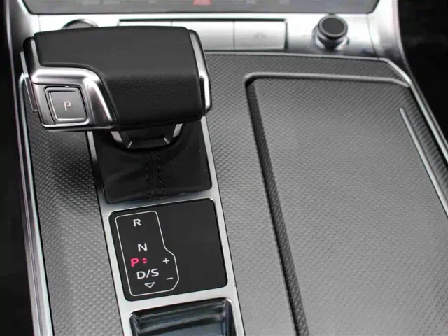 Audi A6L — Фото автомобиля 9