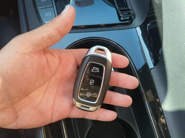 Hyundai Elantra — Фото автомобиля 8