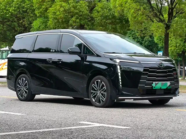 GAC Trumpchi E8 — Фото автомобиля 3