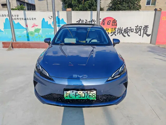 BYD Seal 05 DM-i — Фото автомобиля 2