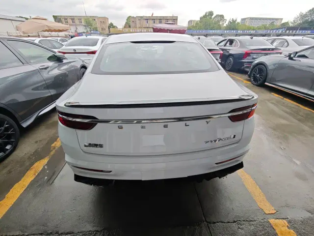 Geely Xingrui — Фото автомобиля 15