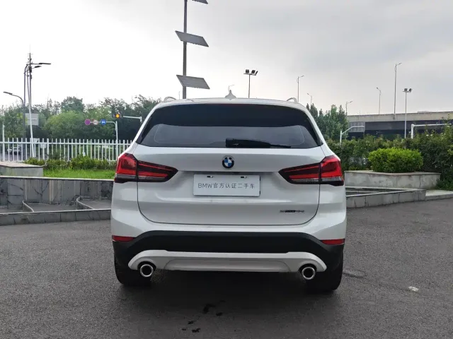 BMW X1 — Фото автомобиля 5