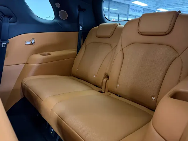 IM Motors LS8 — Фото автомобиля 7